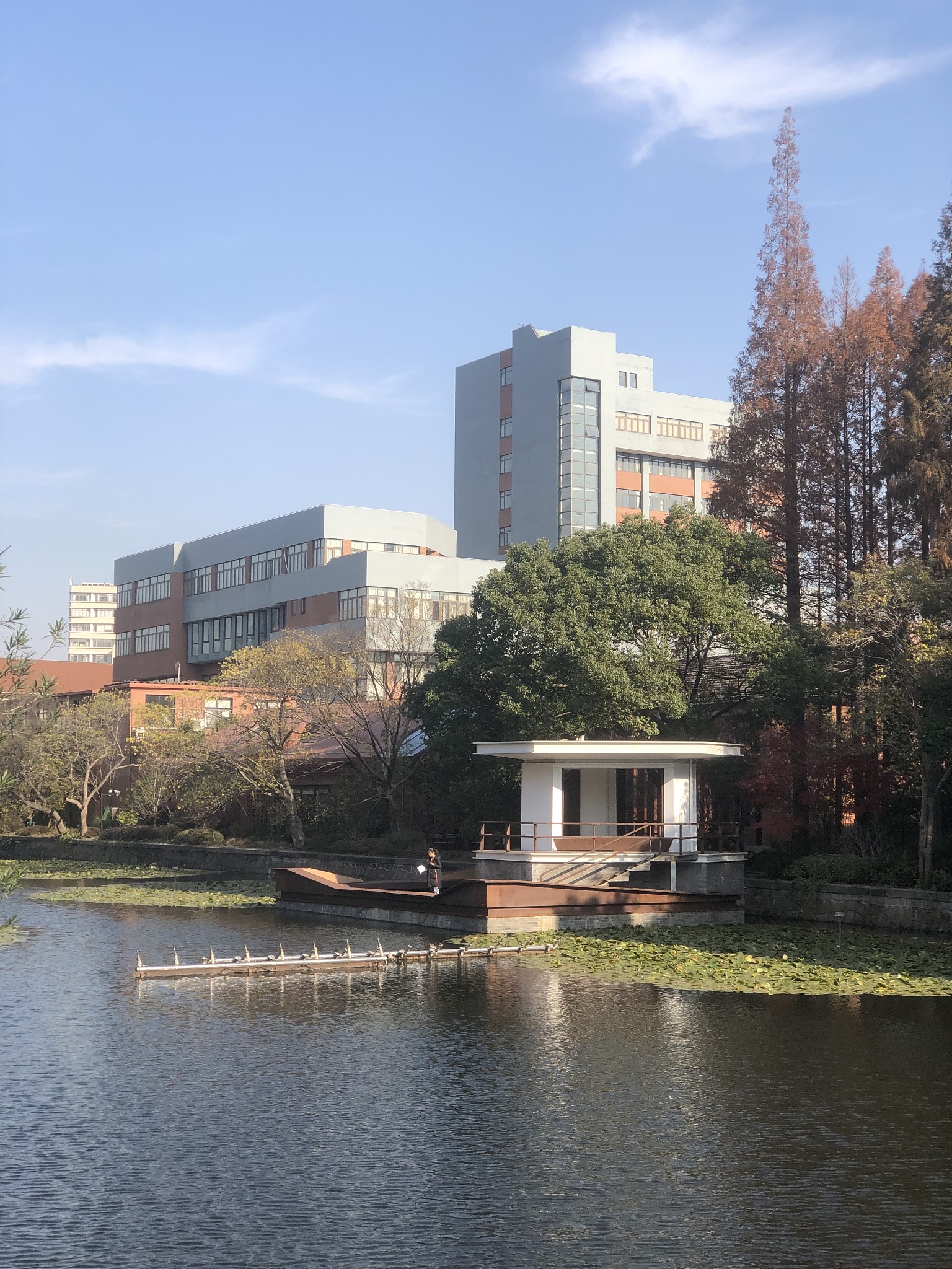 华东理工大学信息工程专业：特色、优势与智能制造应用