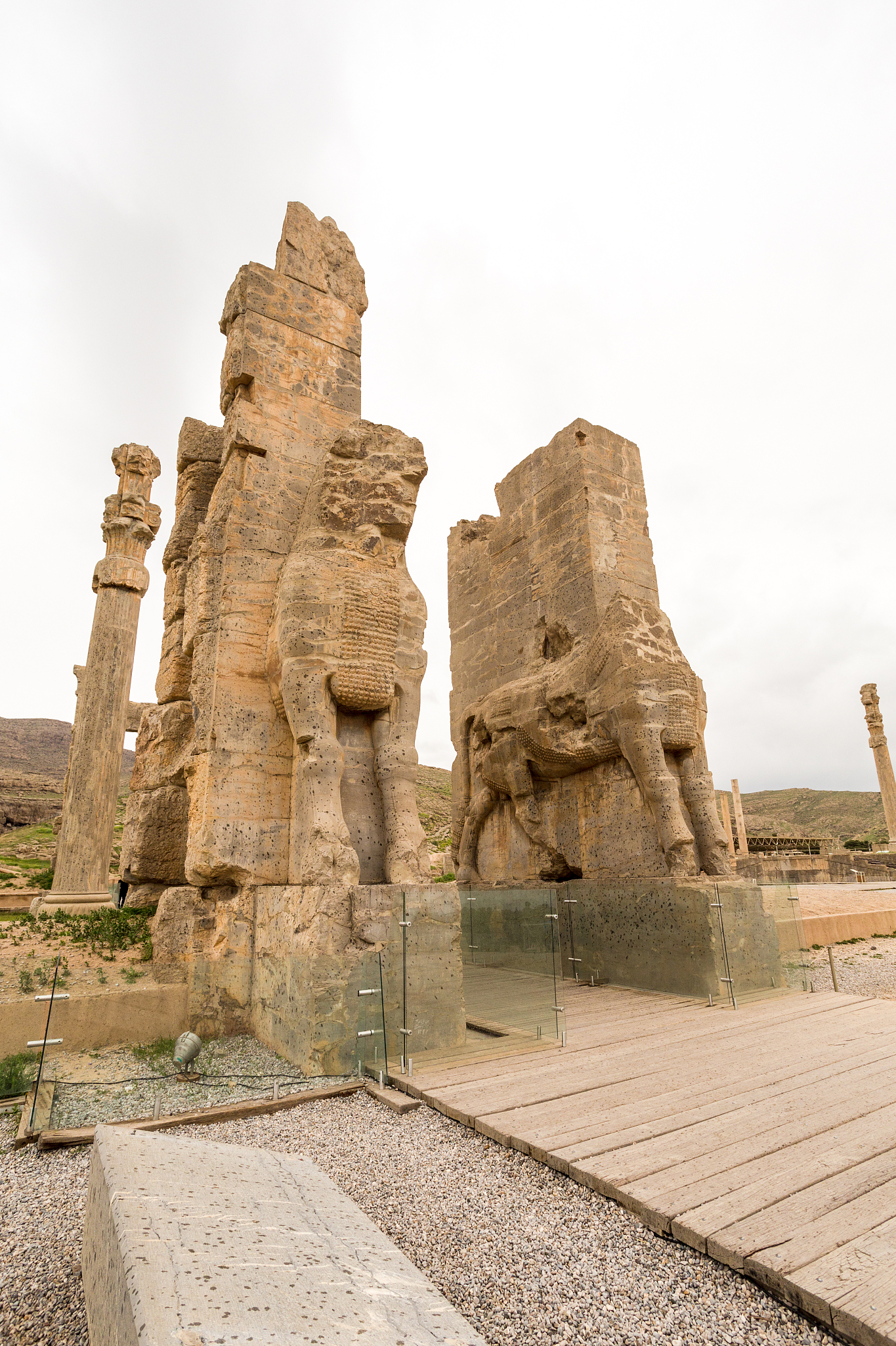 persepolis ruins