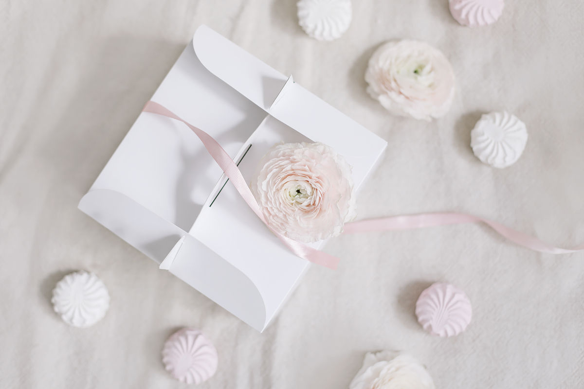 孩子生日礼物回复老师：礼貌表达谢意和安排