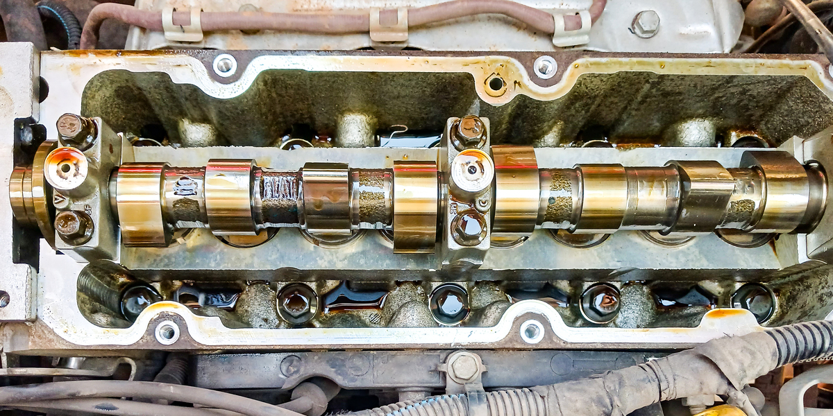 将柴油发动机VE型分配式喷油汞流量控制套的控制由机械式调速器改为什么控制