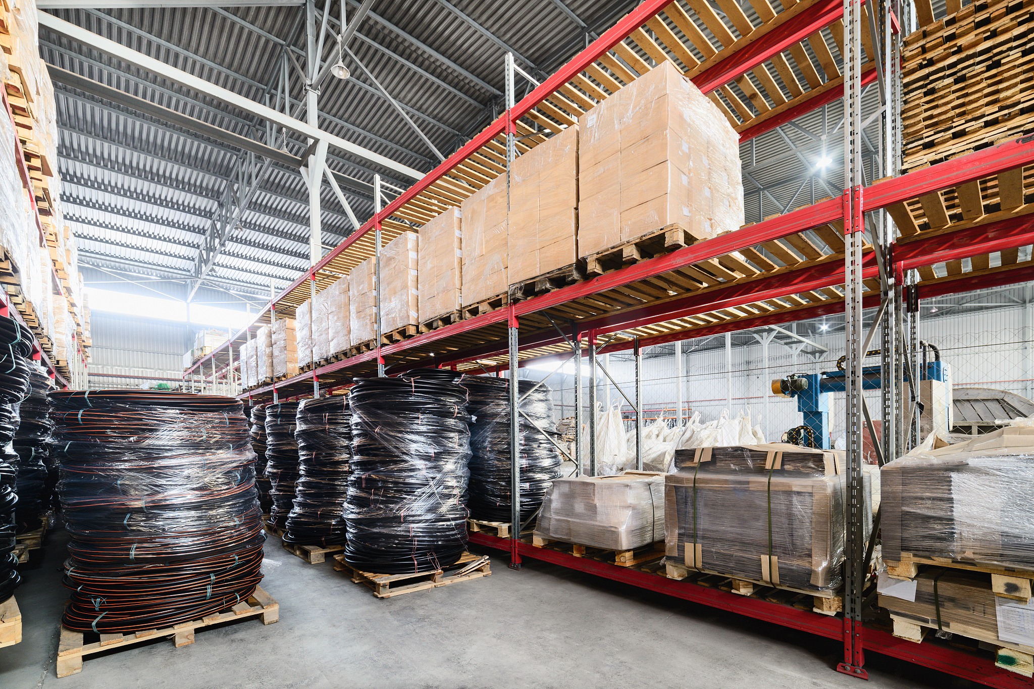 写一篇关于仓库系统的经济可行性分析