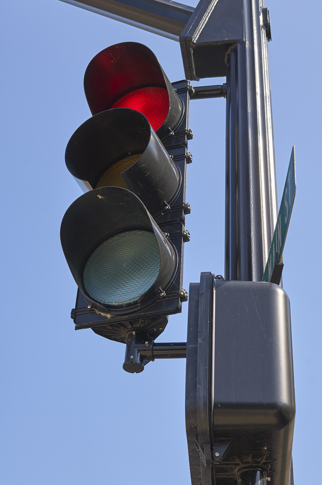 贵阳轻轨学校高速铁路信号控制专业就业前景分析