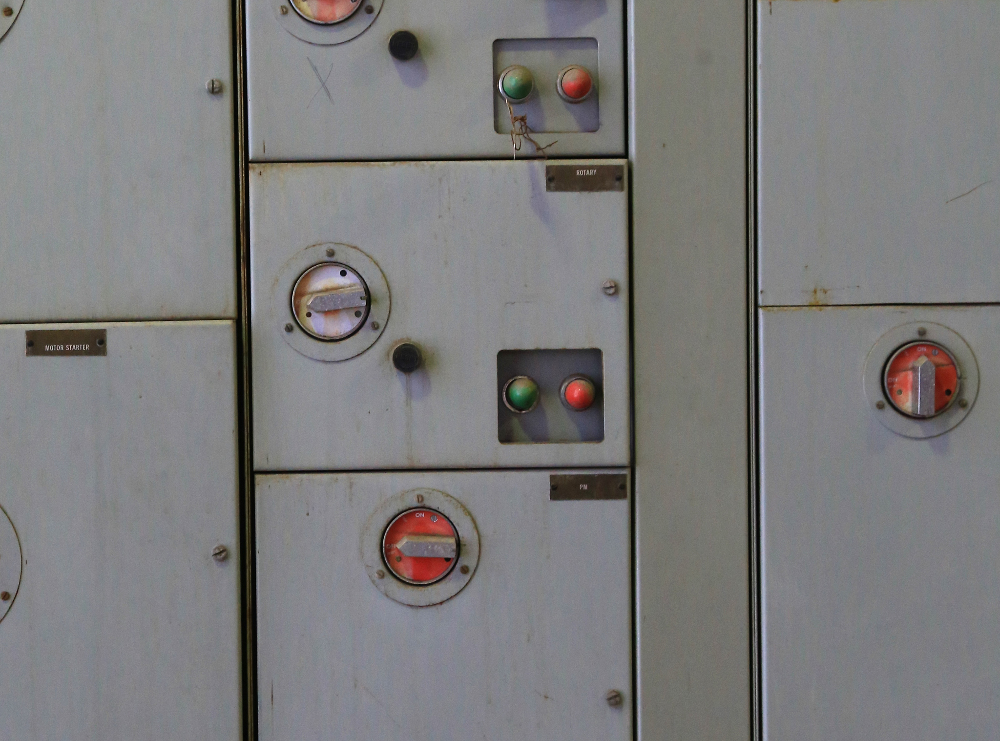 中国危化品管理规定：配电间应急照明时间至少90分钟