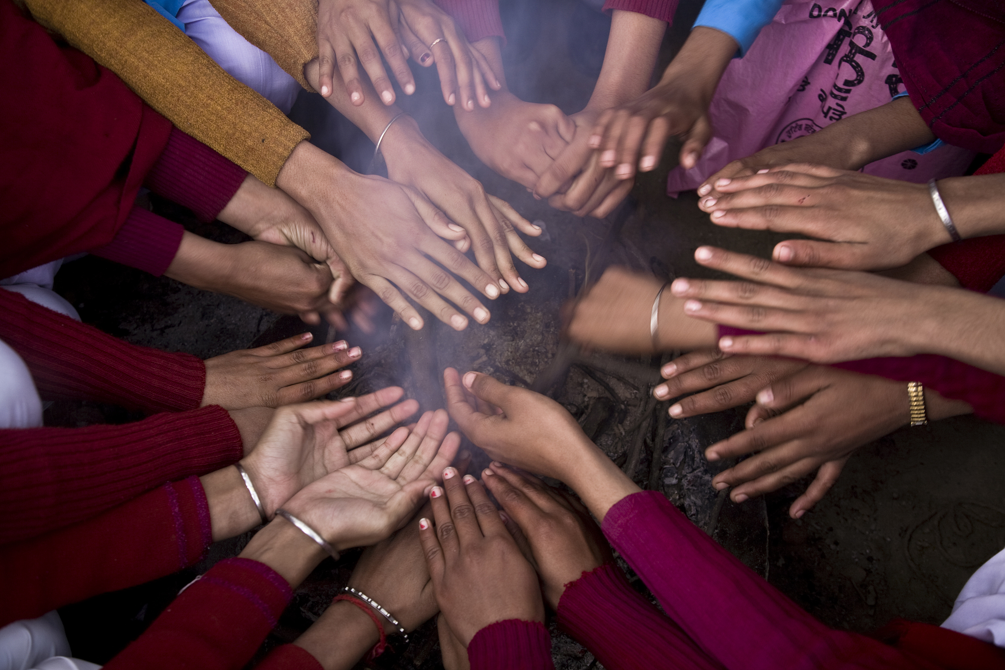 热传递的三种方式：传导、对流、辐射 - 300字以上实例说明