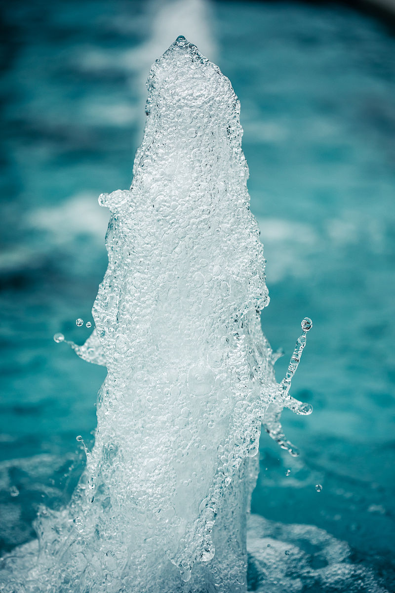 沈忠厚等人4基于等熵指数保持不变的前提提出了一种新的方法来估算二氧化碳的射流参数。