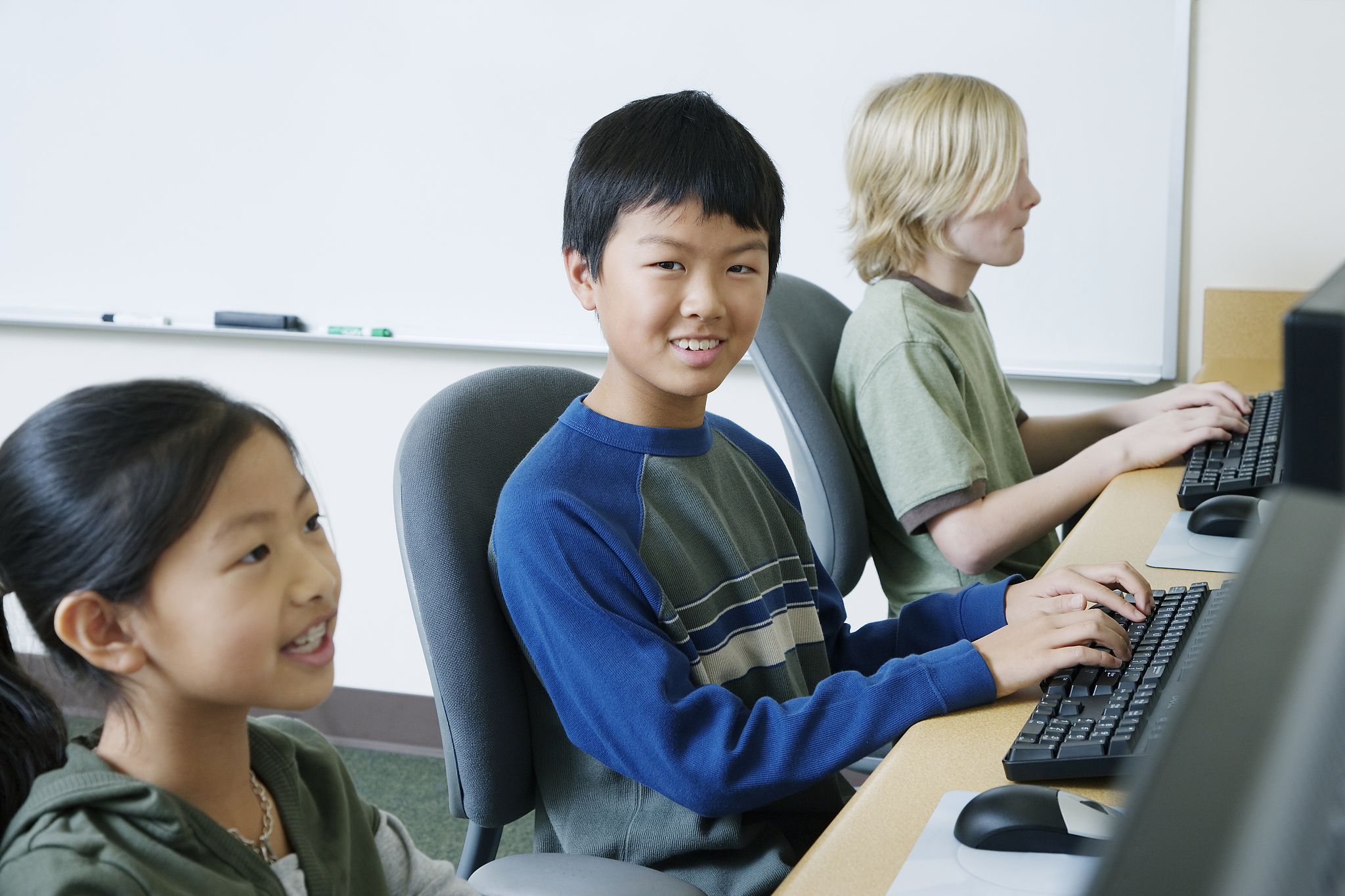 高中生弃读高校学汽修 真技术独步天下