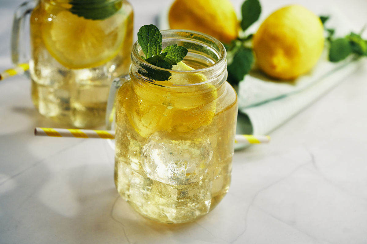 柠檬饮品口味大全：从经典到创意，总有一款适合你