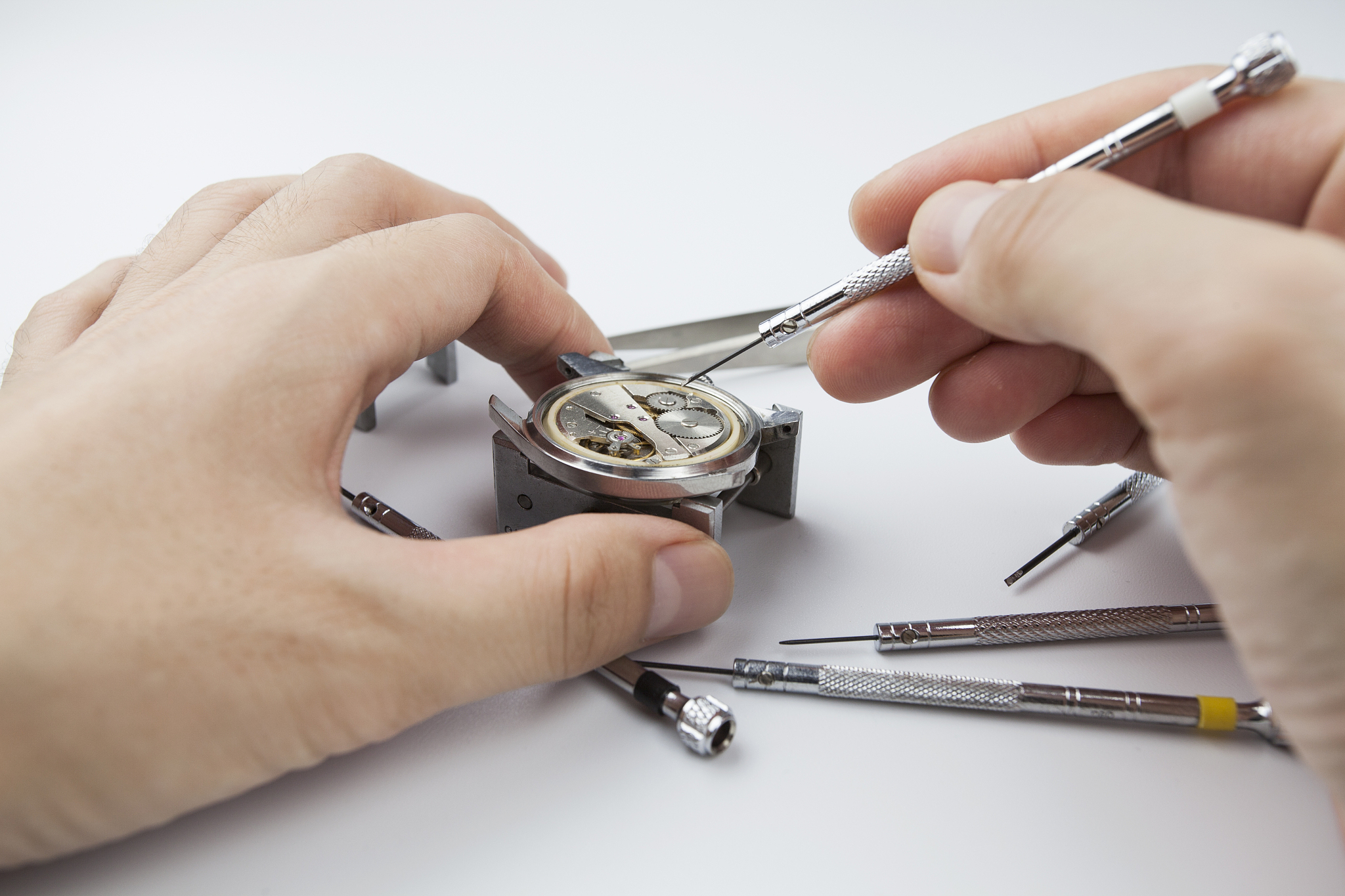 请帮我写1篇650字博客文章主题是：劳力士保养