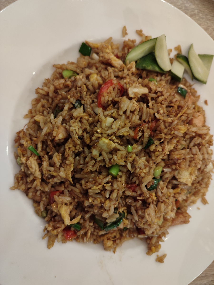 模仿抖音博主；我是不白吃以此风格写一遍食物介绍文案300字左右