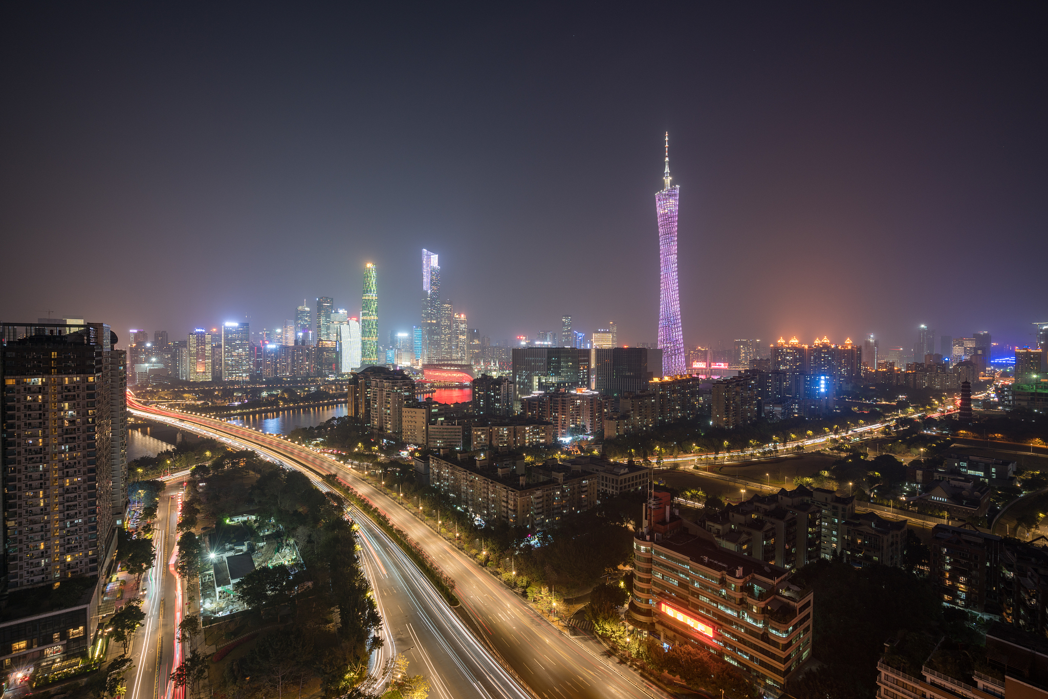 Guangzhou Summers? Air Conditioning is a Must-Have!