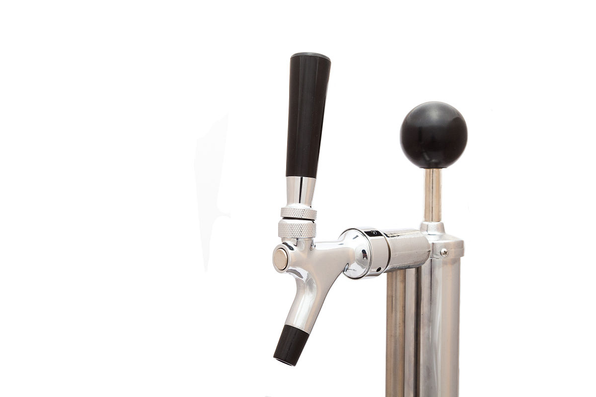 某单级双吸泵的安装图如下其中L1=815mm则该水泵基础长度哪个最合适。A965mmB1120mmC1015mmD970mm