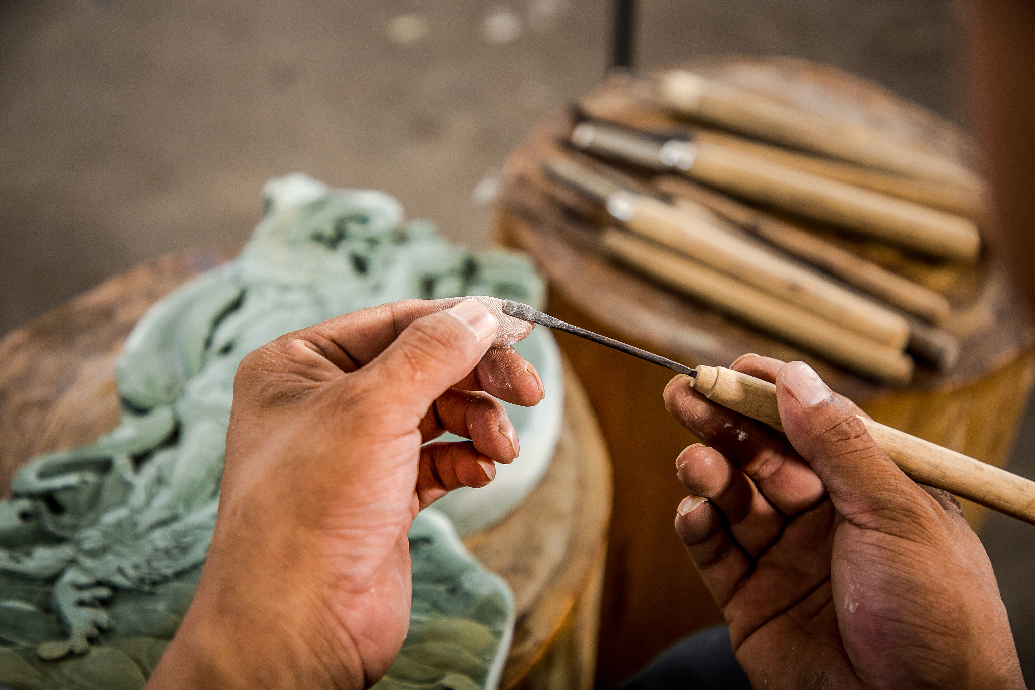 子承父业：传统手工艺的传承与创新