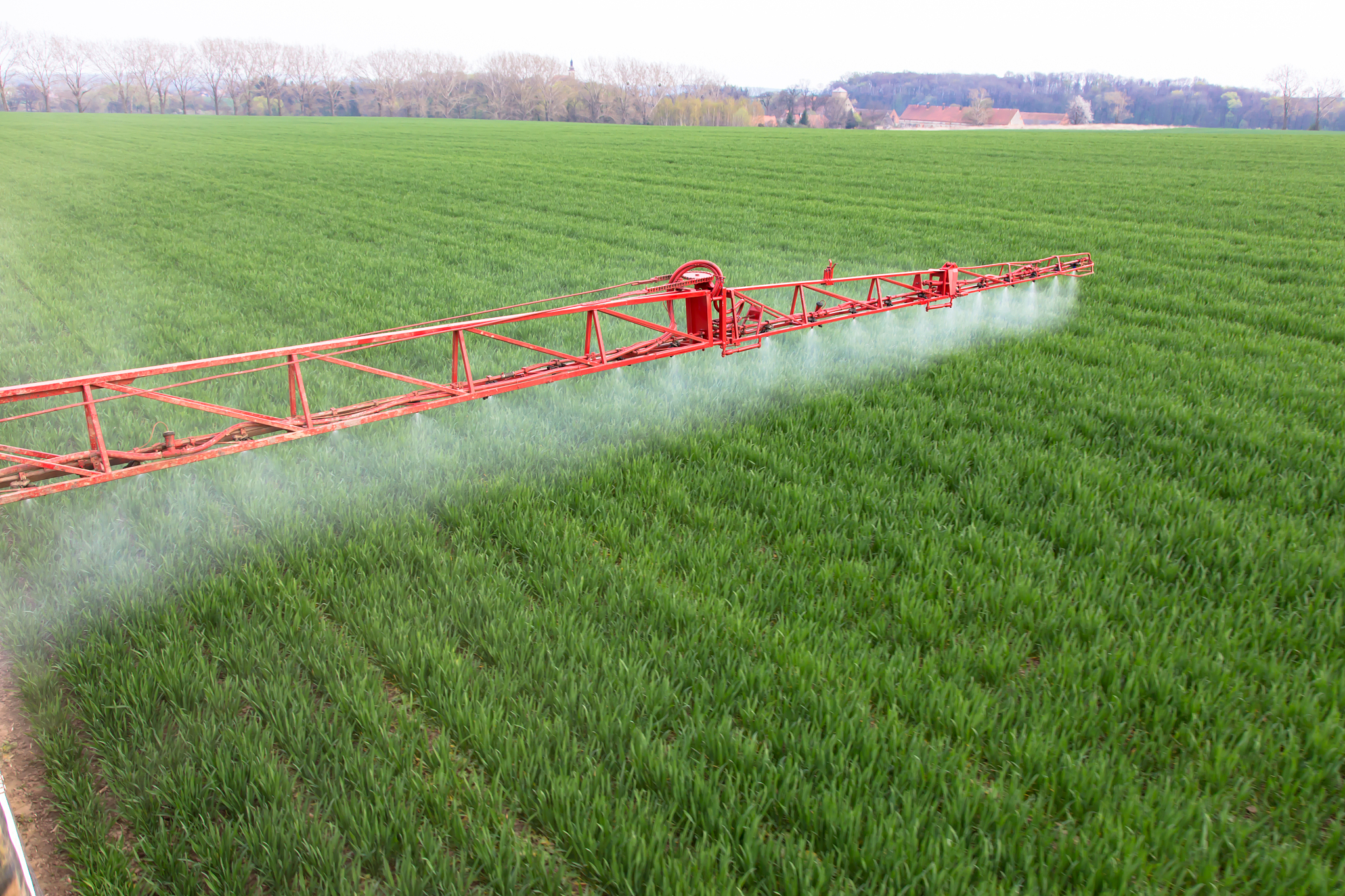 除草剂关系着农业生产的安全农产品的质量安全以及生态环境的安全这一化学锄头成为农民的新工具