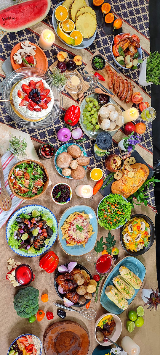 如何通过短视频变现1 在短视频平台上建立自己的品牌形象吸引更多的粉丝和观众。2 利用短视频平台提供的广告分成和悬赏任务等功能获取广告收入和悬赏奖励。3 利用短视频平台提供的付费订阅和打赏功能获取观众的付费支持。4 在短视频平台上开展商品推广和电商活动实现商品销售和收益。5 利用短视频平台提供的品牌合作和赞助等机会获取品牌商的资金支持和收益。帮我写一份短视频文案欢迎来到我的短视频频道！我是一名热爱生