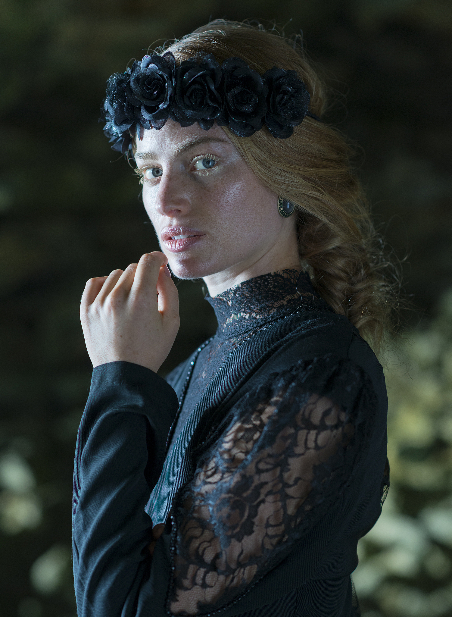 《呼啸山庄》复仇者形象分析：希斯克利夫、凯瑟琳与艾米丽