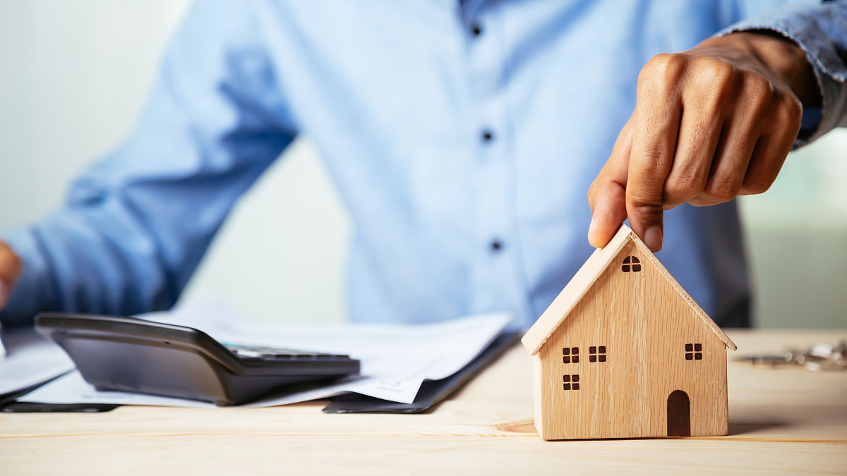 translate to traditional chineseThank you for your email The completions statement will be on your solicitors headed note paper and will outline the sale price of the property any deductions such as t