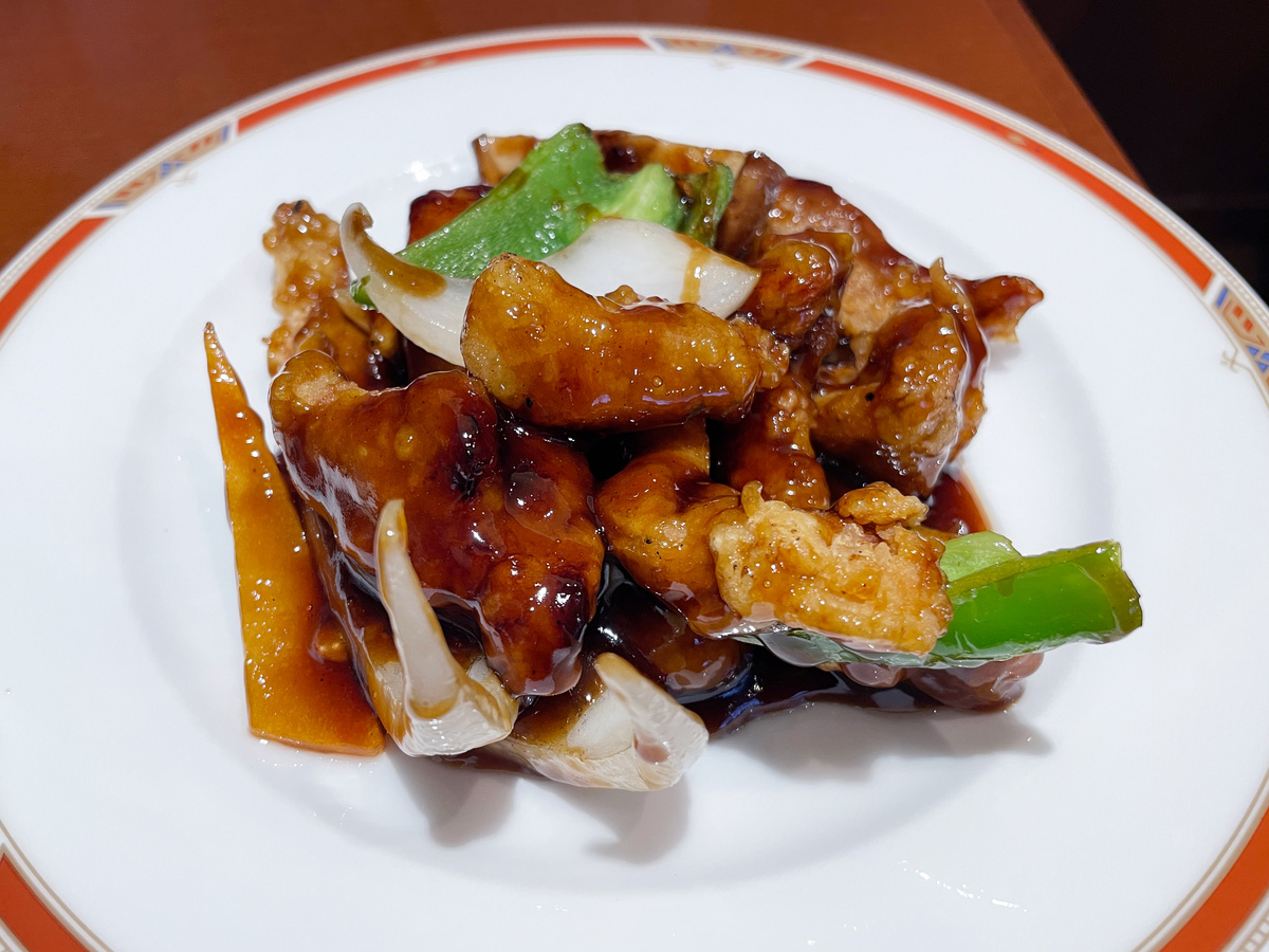 锅包肉的家常做法：外酥里嫩，酸甜可口