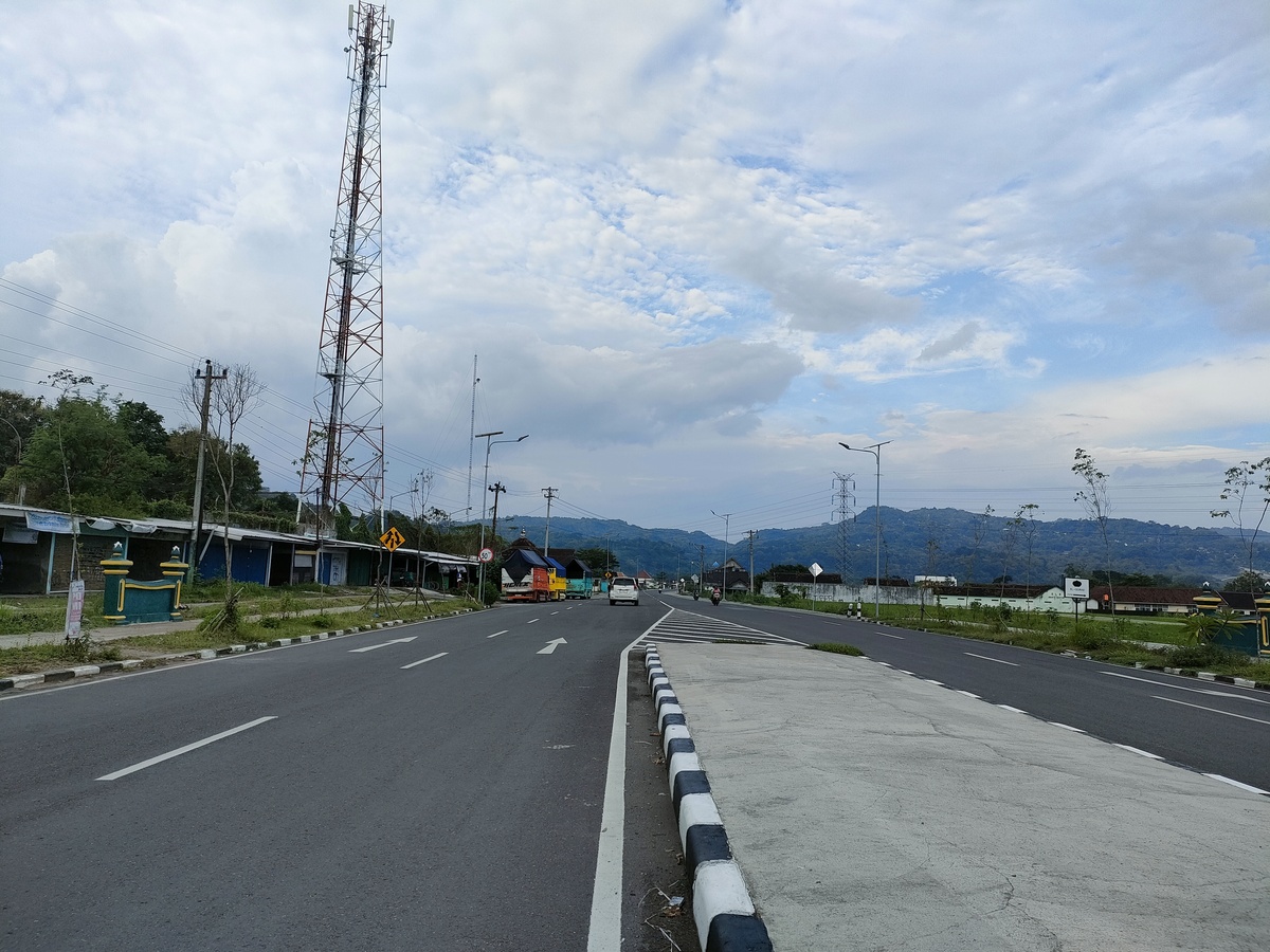 深圳自驾到重庆荣昌双河街道高速路线及住宿服务区