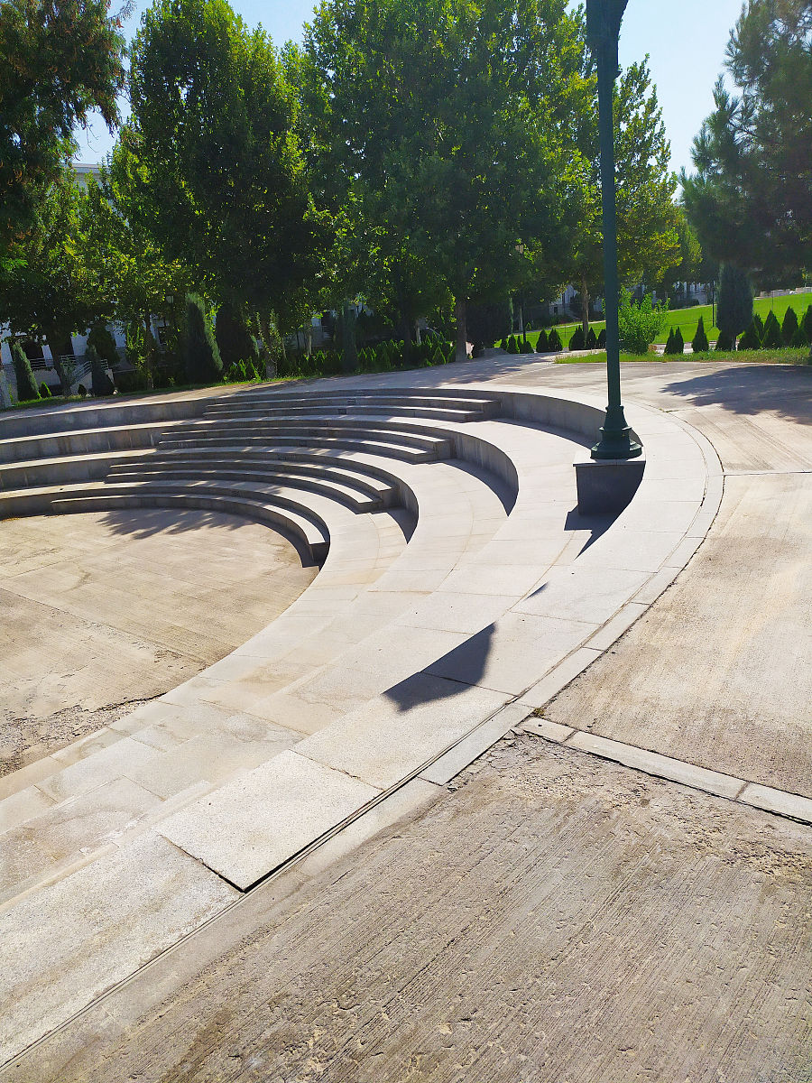 口袋公园的中文参考文献