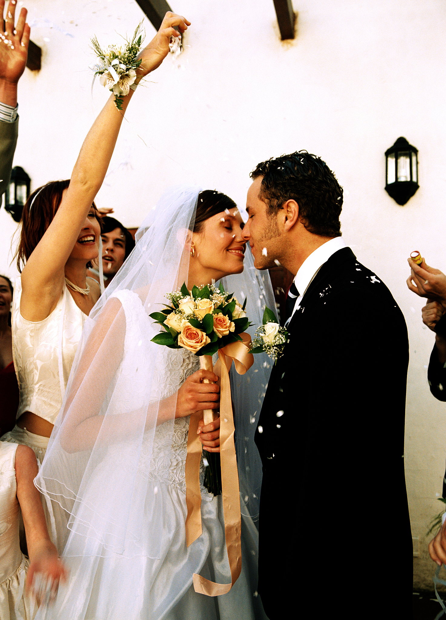 请帮我写1篇600字博客文章主题是：婚礼要多少钱