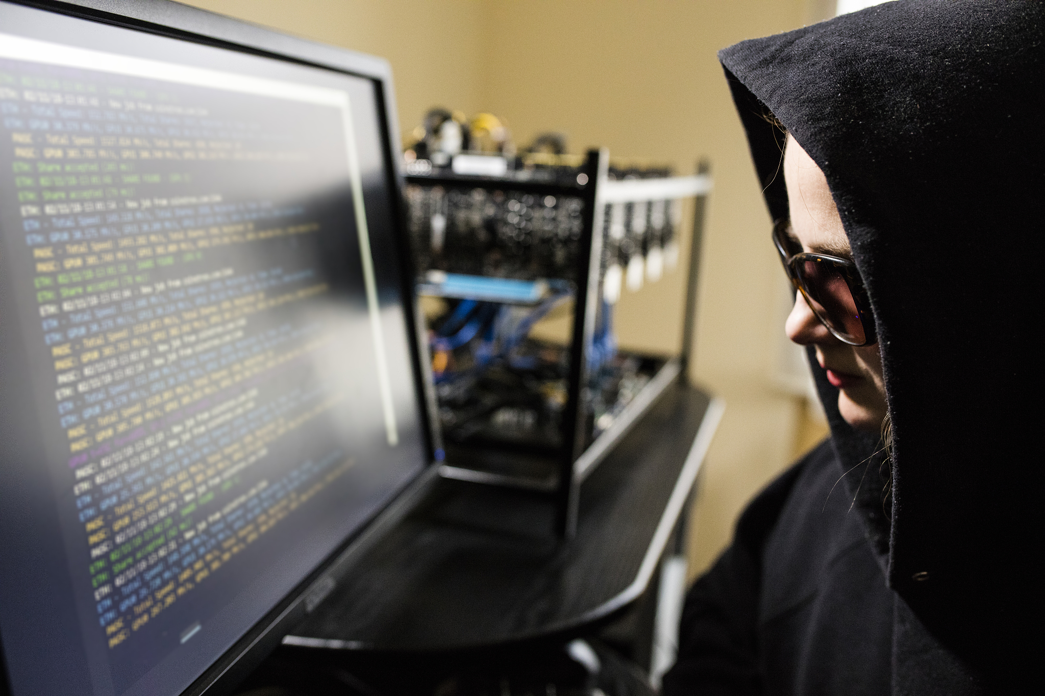 加入你是图像算法工程师你正在给大学生讲课谈谈为什么要学习opencv400字