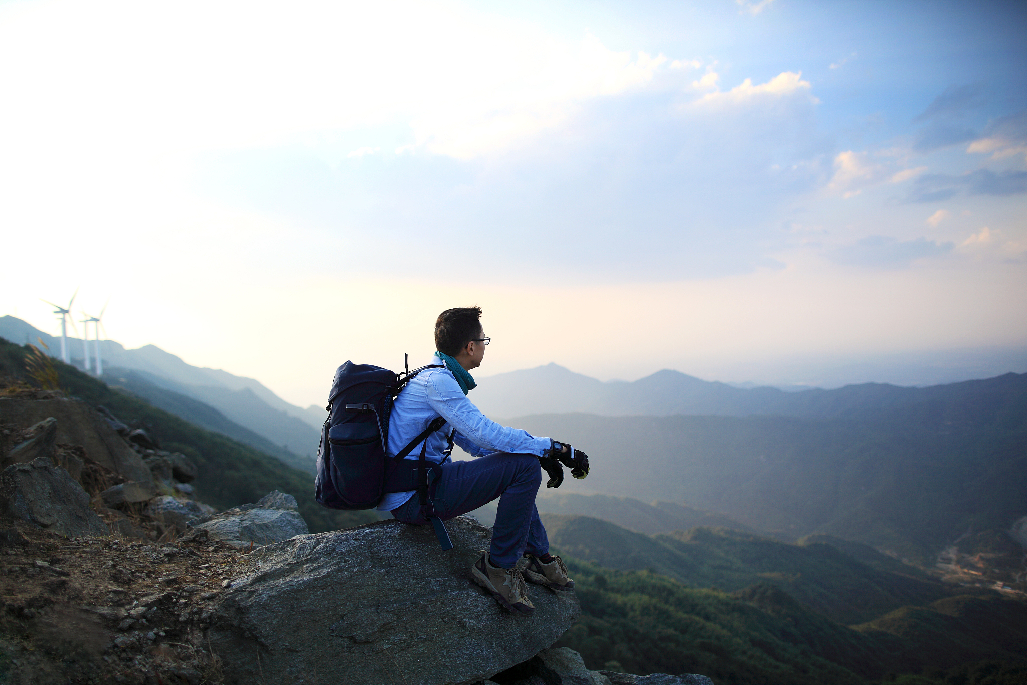 爬完山感觉自己一整个头疼。