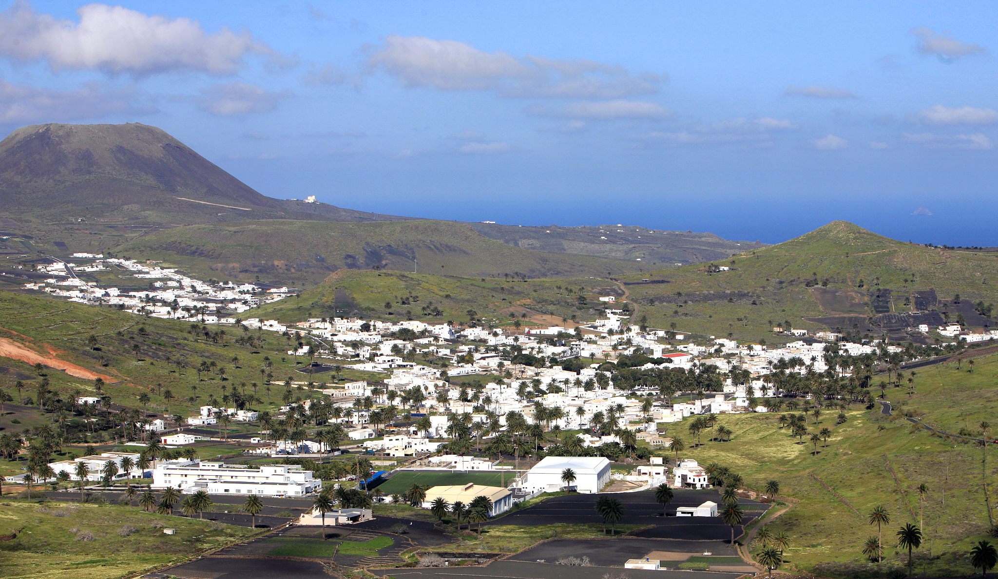 smol town haria in spring,