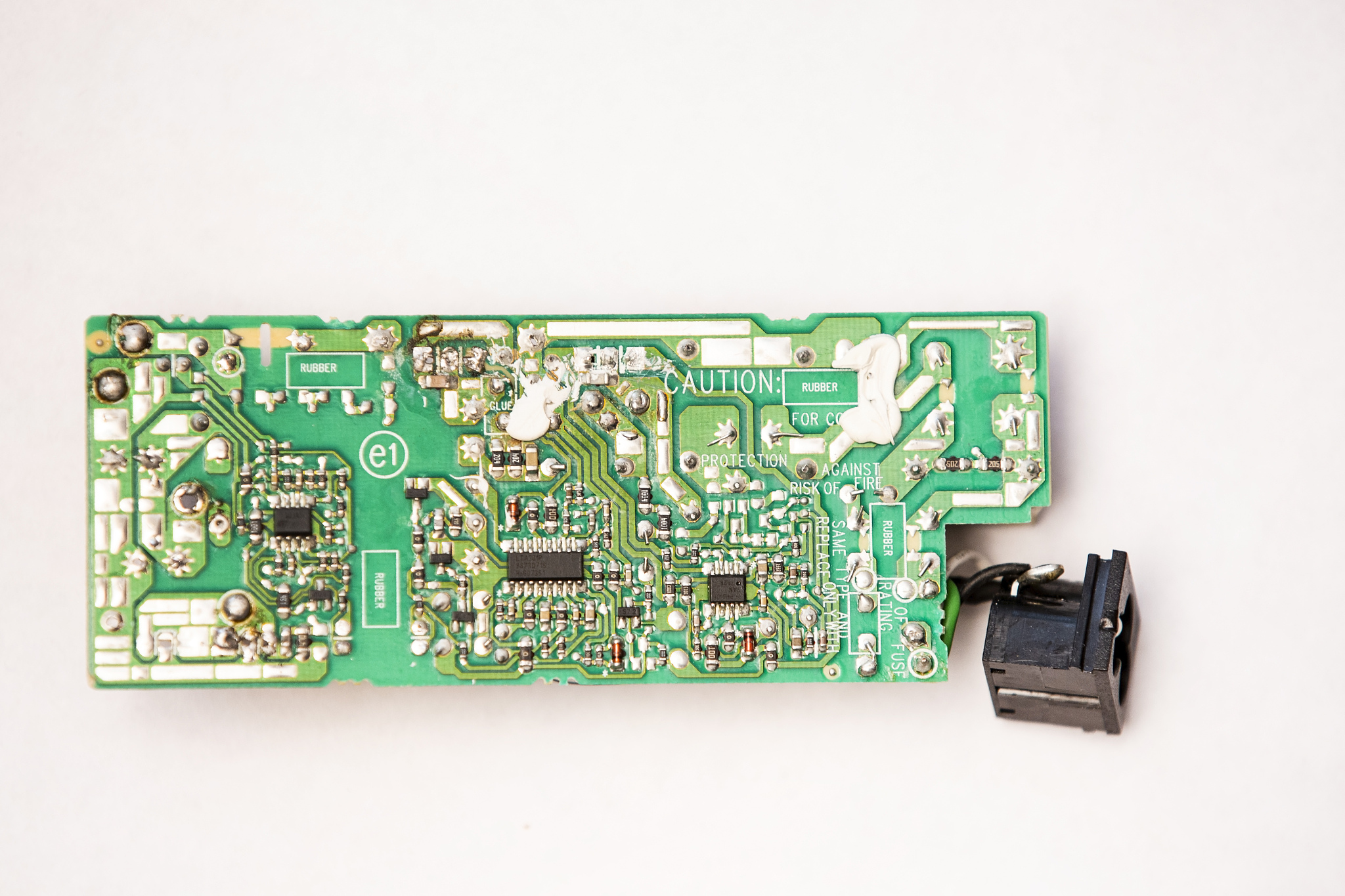求就物联网工程这个专业帮我写从大二开始的学生交流记录每学期1篇共12学期12篇每篇以师生对话形式展现内容不限。