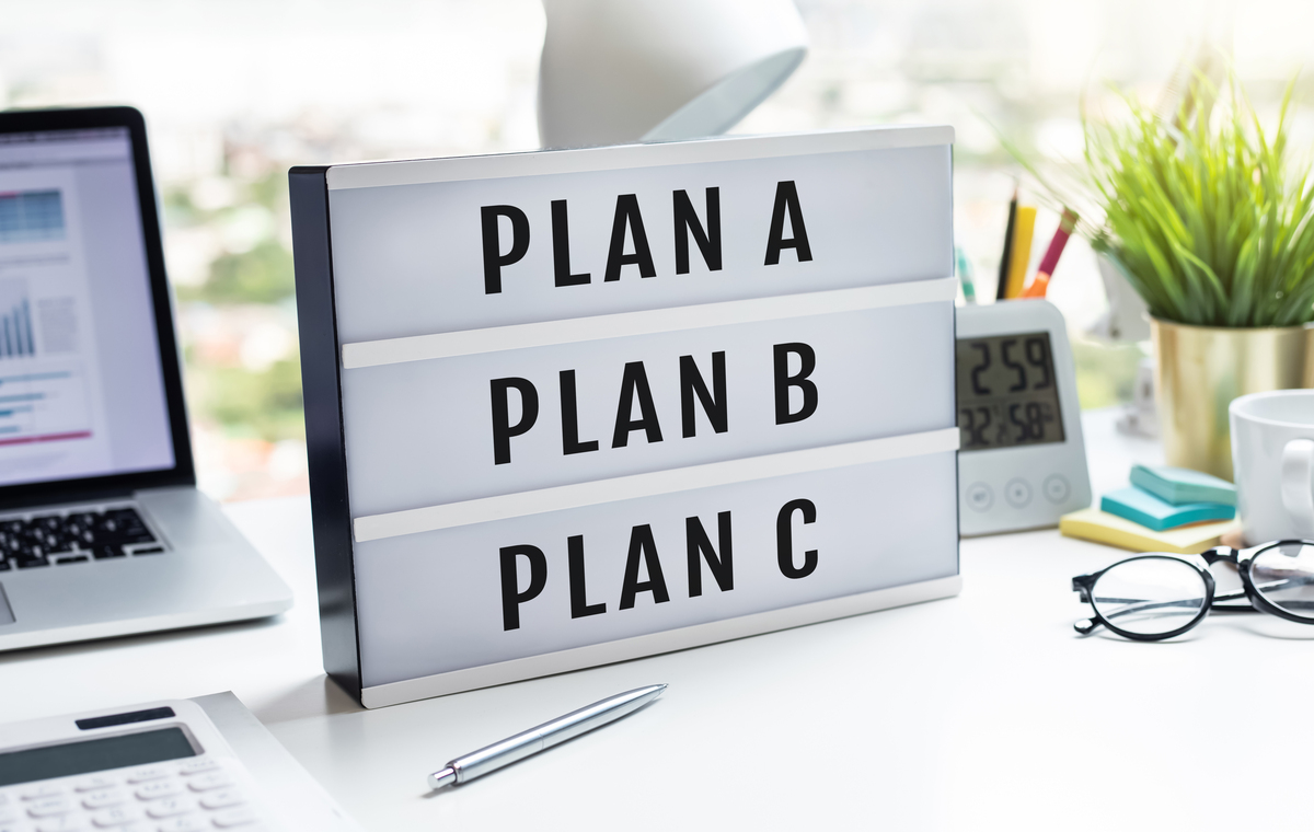 加班用英语怎么说