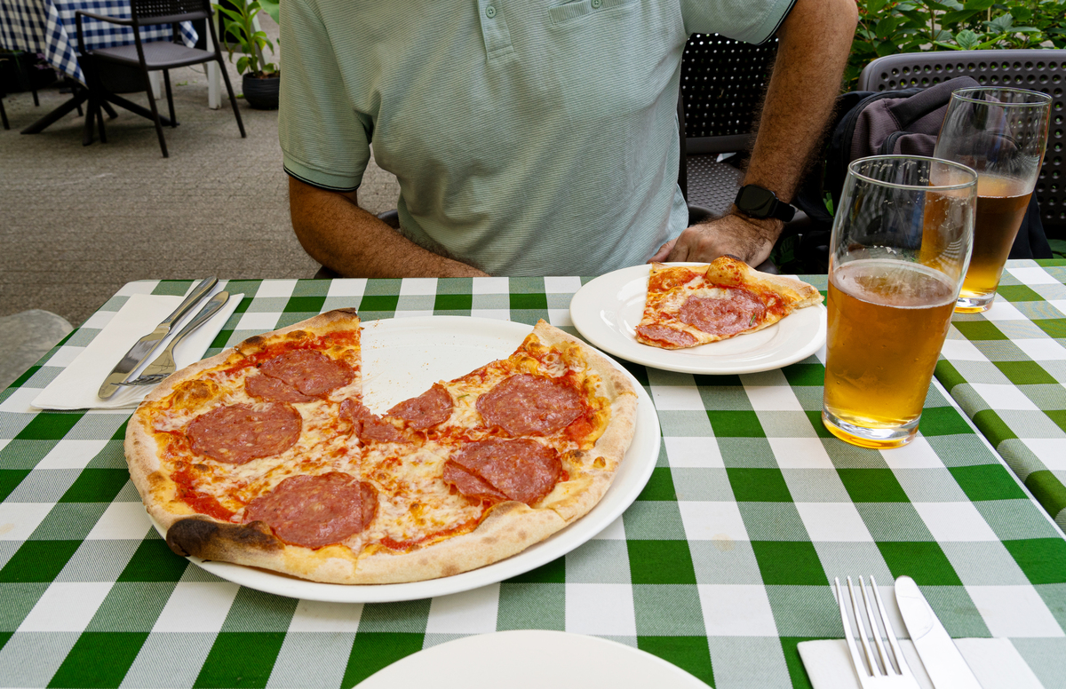 What's the English for 'Get Fries at the Dock'?
