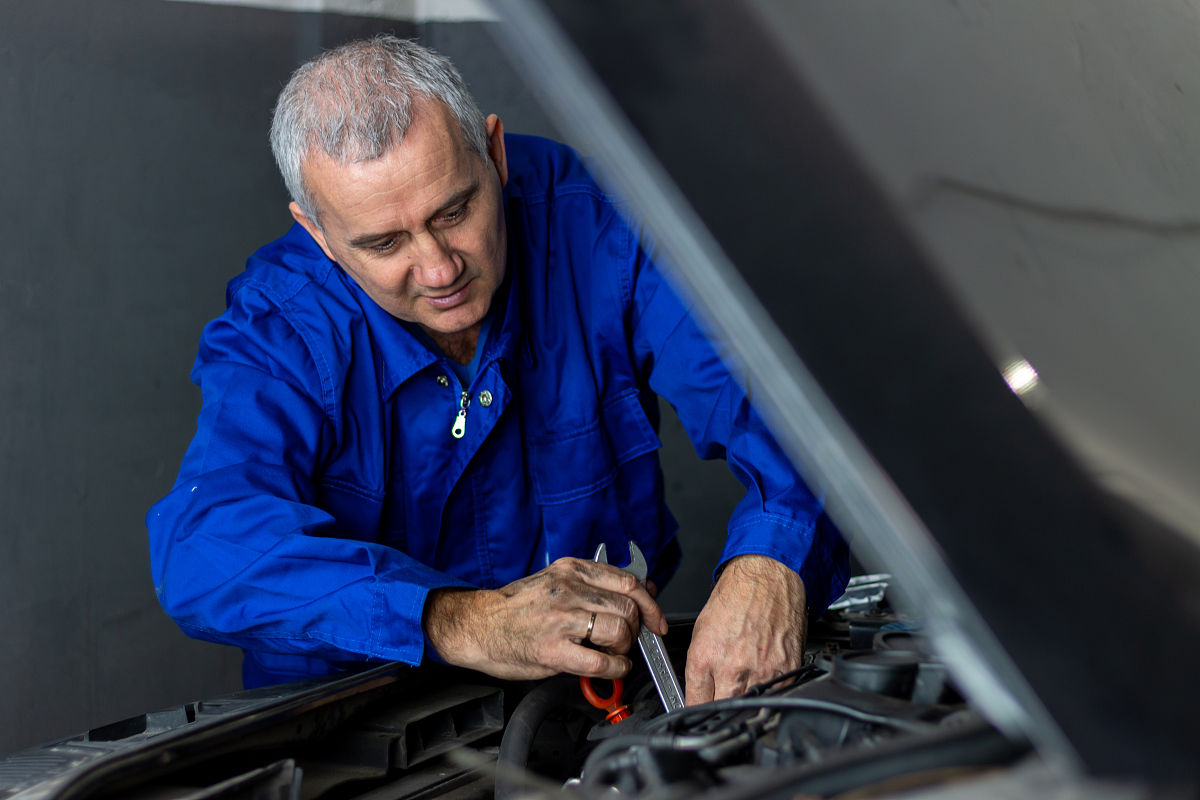 东风汽车公司高级技工学校招生条件-分数线-招生对象【官网】