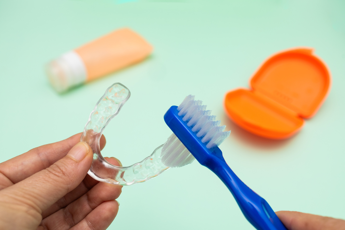 请不少于800汉字的博客文章语言要幽默风趣不要和网上的文章有重复。主题是：记号笔弄衣服上怎么去除？衣服上的记号笔的笔迹怎么能去掉 知晓这几个技巧