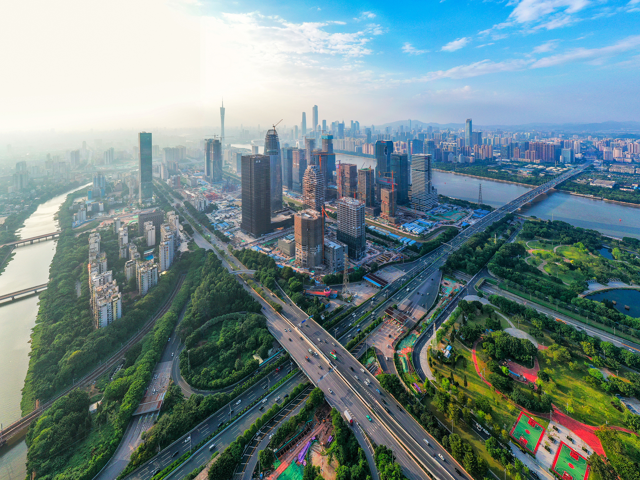 广州媒体曝光平台大全：求助热线、流程指南