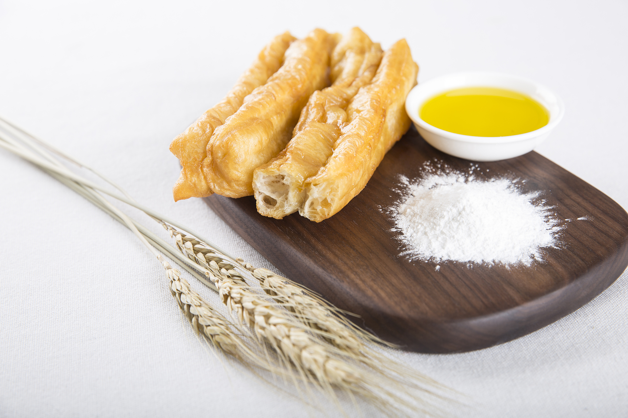 炸油条只放泡打粉行吗