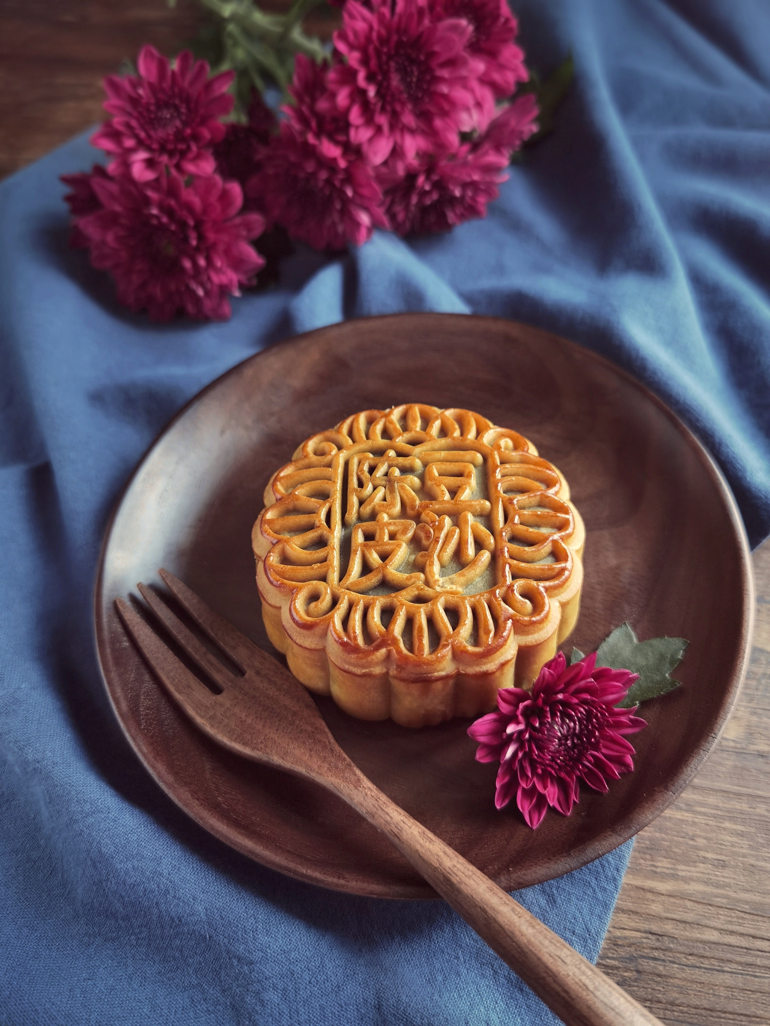 万寿斋苏式月饼：8种口味，两位数价格，好吃又划算！