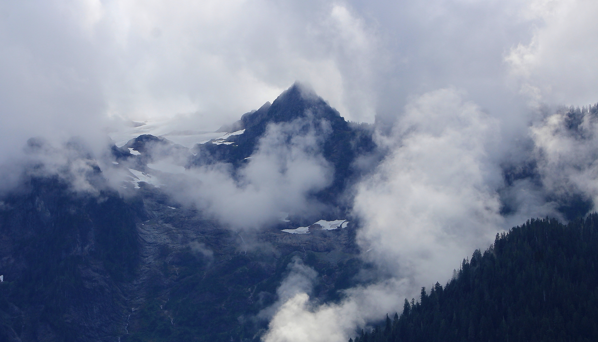 开云游戏公司 - 虚构公司简介