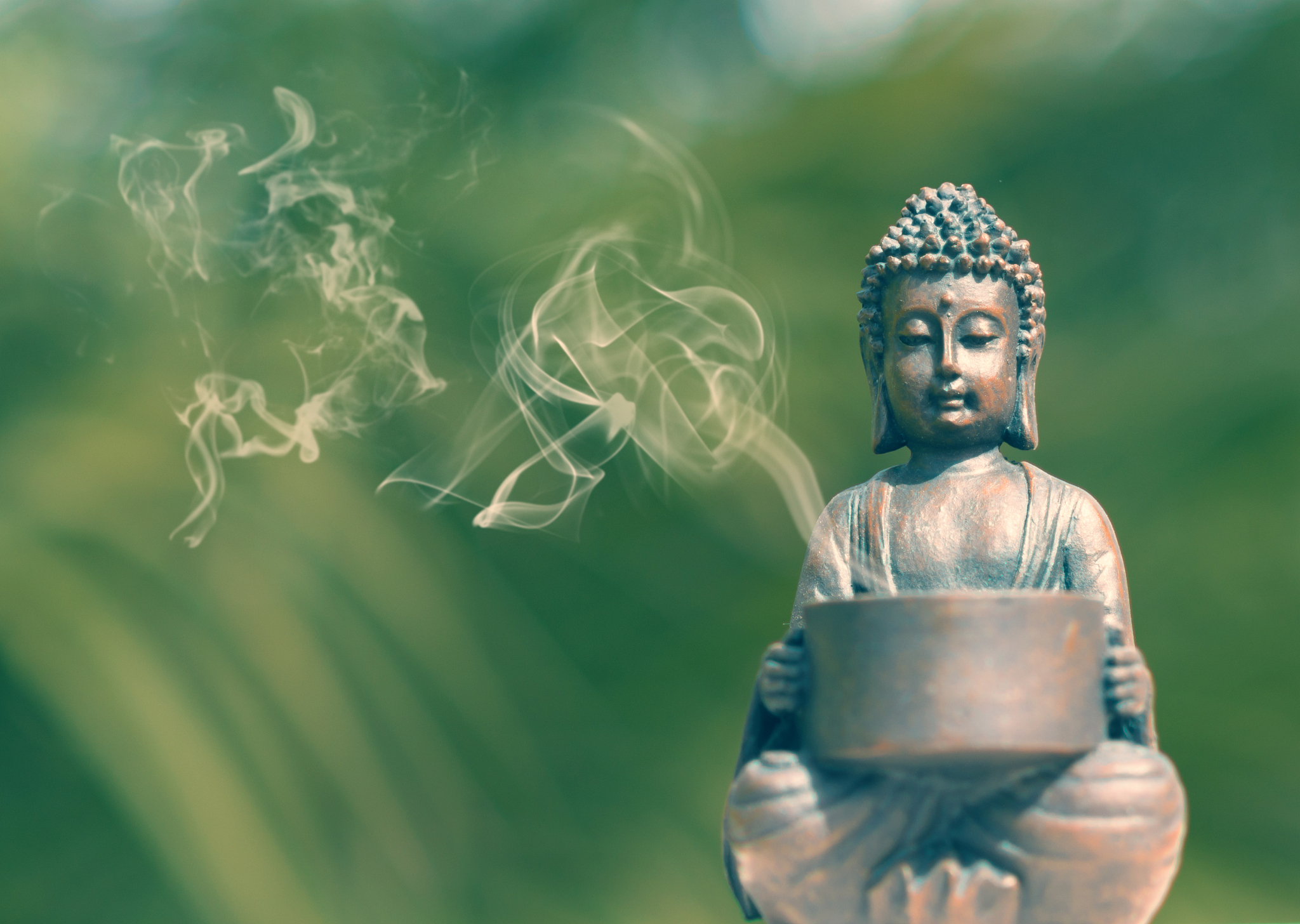 你好chatgpt我想知道如何可以摆脱性欲的追求越详细越好我每天照顾不太能自理的奶奶每天呆在家里我每天都想要做爱可是这样让我身心都很疲惫脸上也没有曾经的朝气有没有办法可以帮我恢复曾经的美好摆脱欲望的骚扰呢？感谢你什么方法都可以只要有用为什么念佛可以摆脱欲望是什么原理