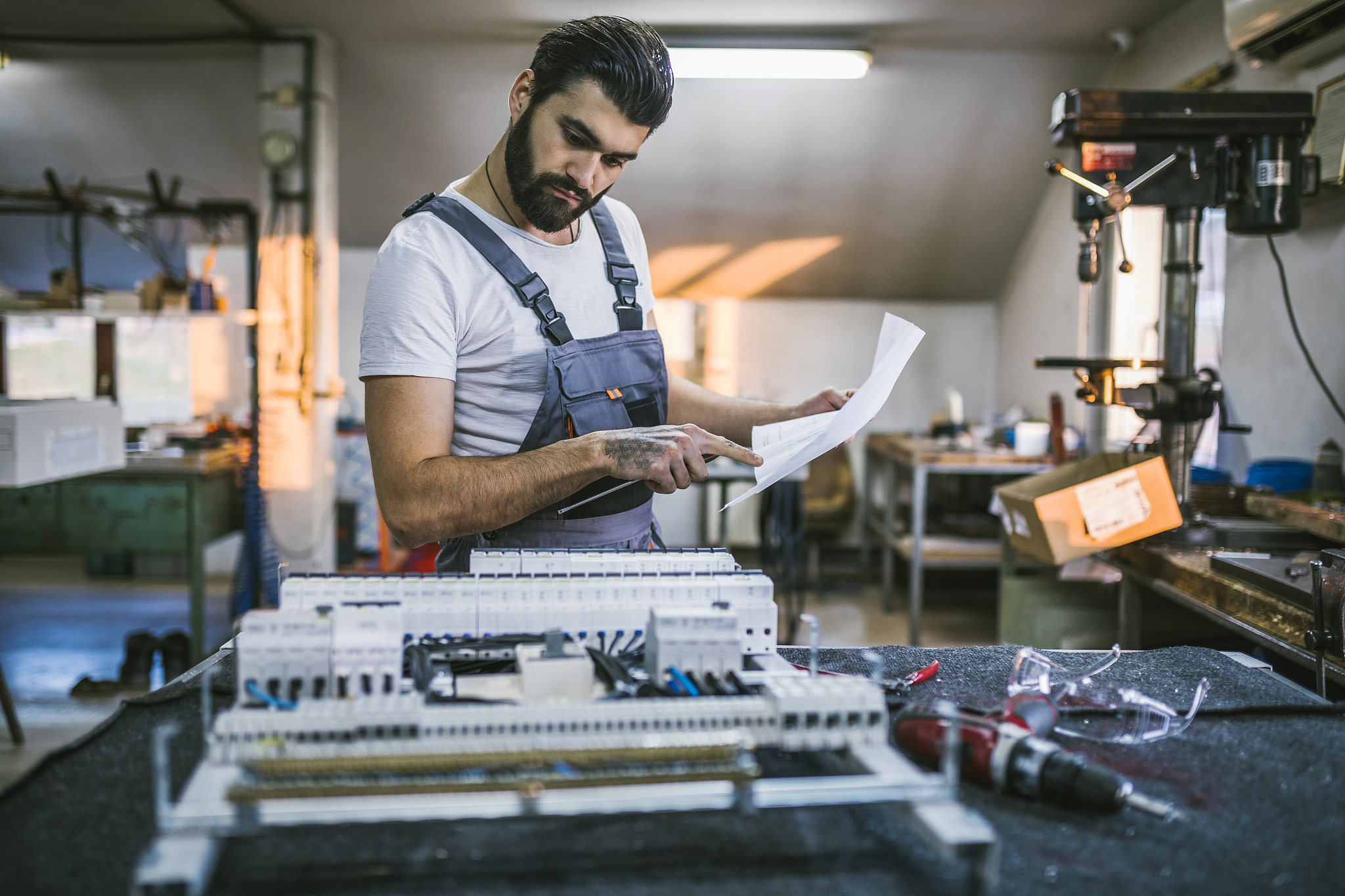 贵州省邮电学校男生适合读哪些专业？