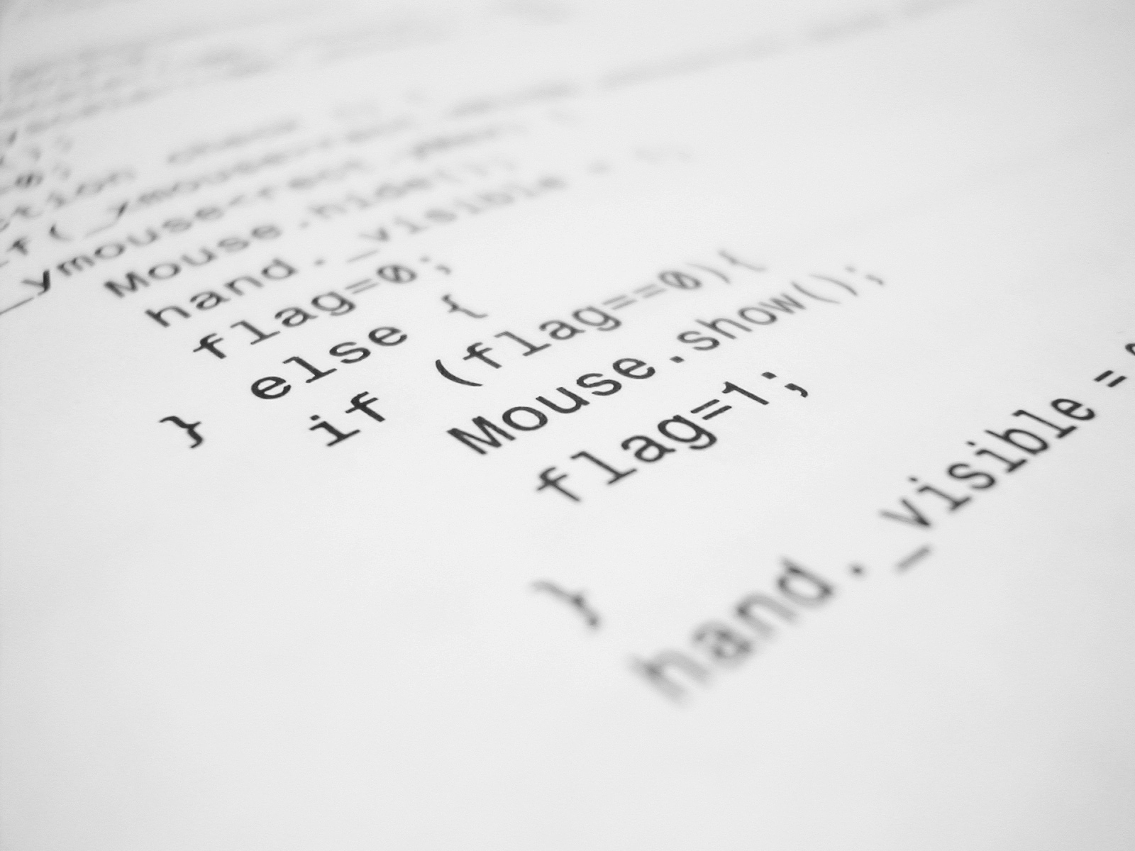 C语言程序：计算并输出员工实发工资