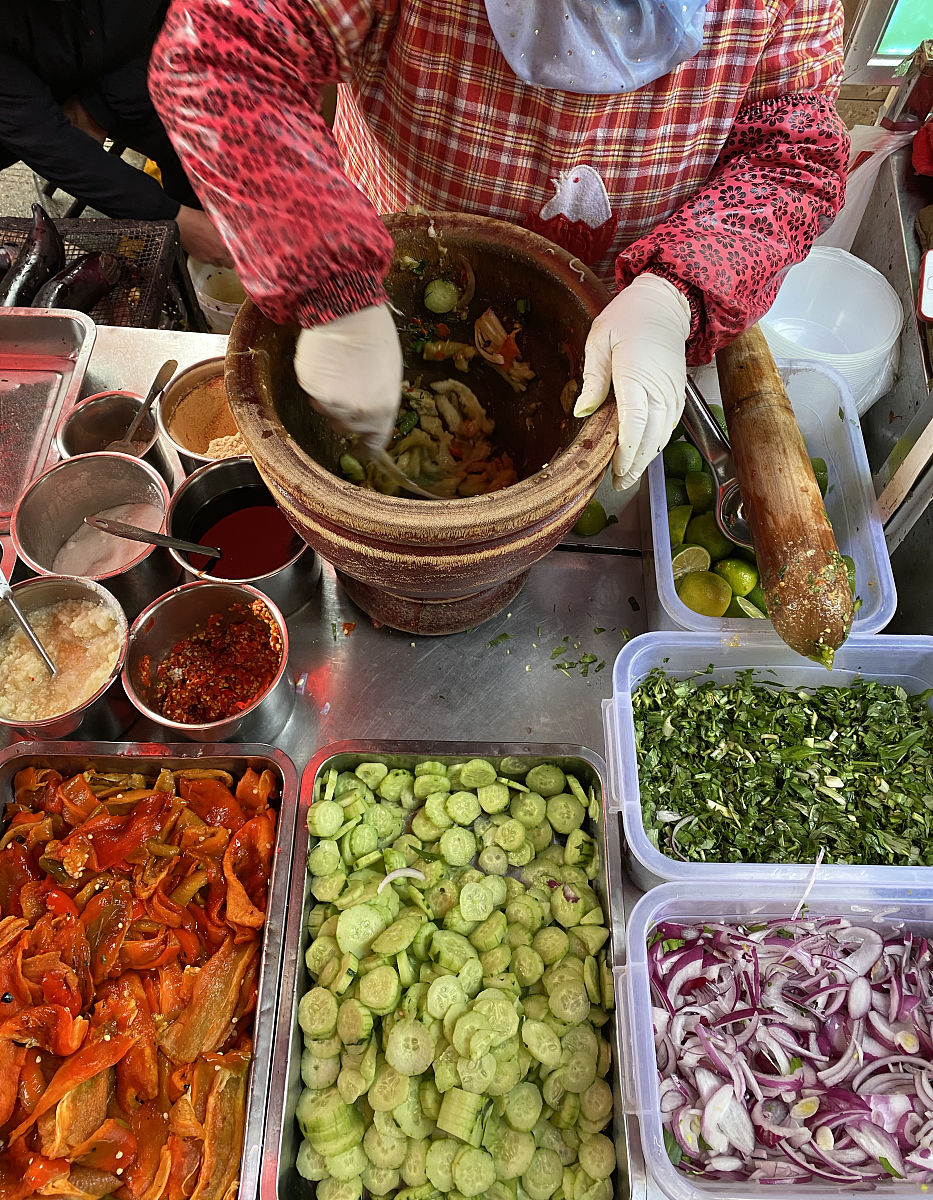 西双版纳两个地方凉菜最多回答+拓展