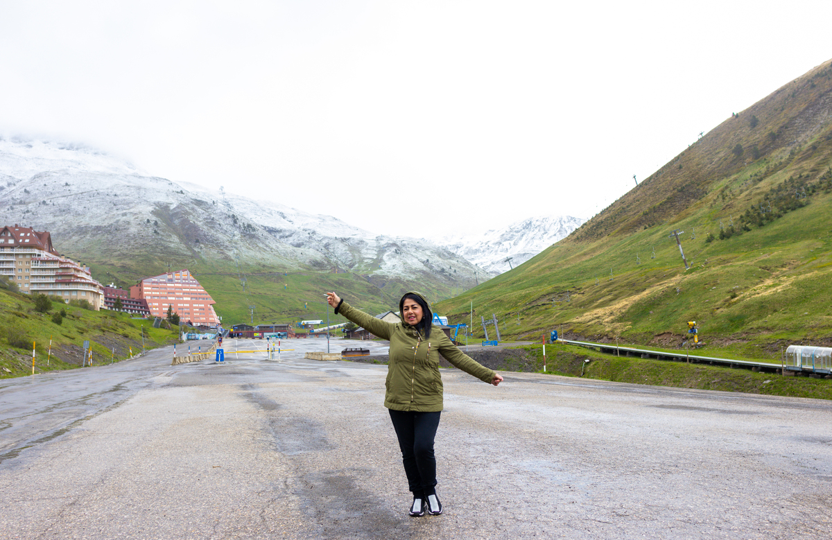 雅安出发两天一夜达瓦根扎旅行攻略：探秘大峡谷、纳木错湖和珠穆朗玛峰