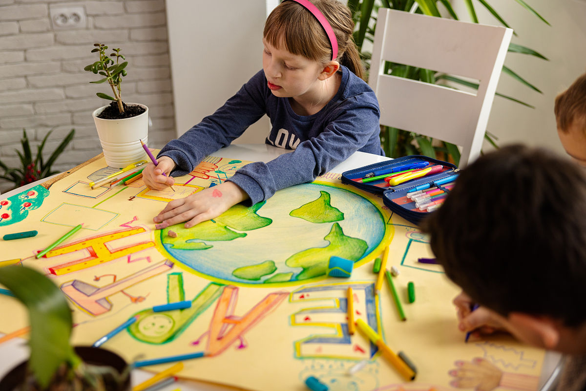 幼儿游戏中的美术能力：意义与价值