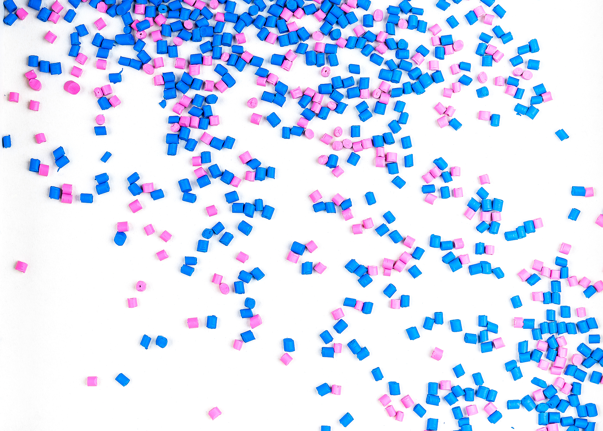 注塑机头料价格一览：5000元到15000元一吨！