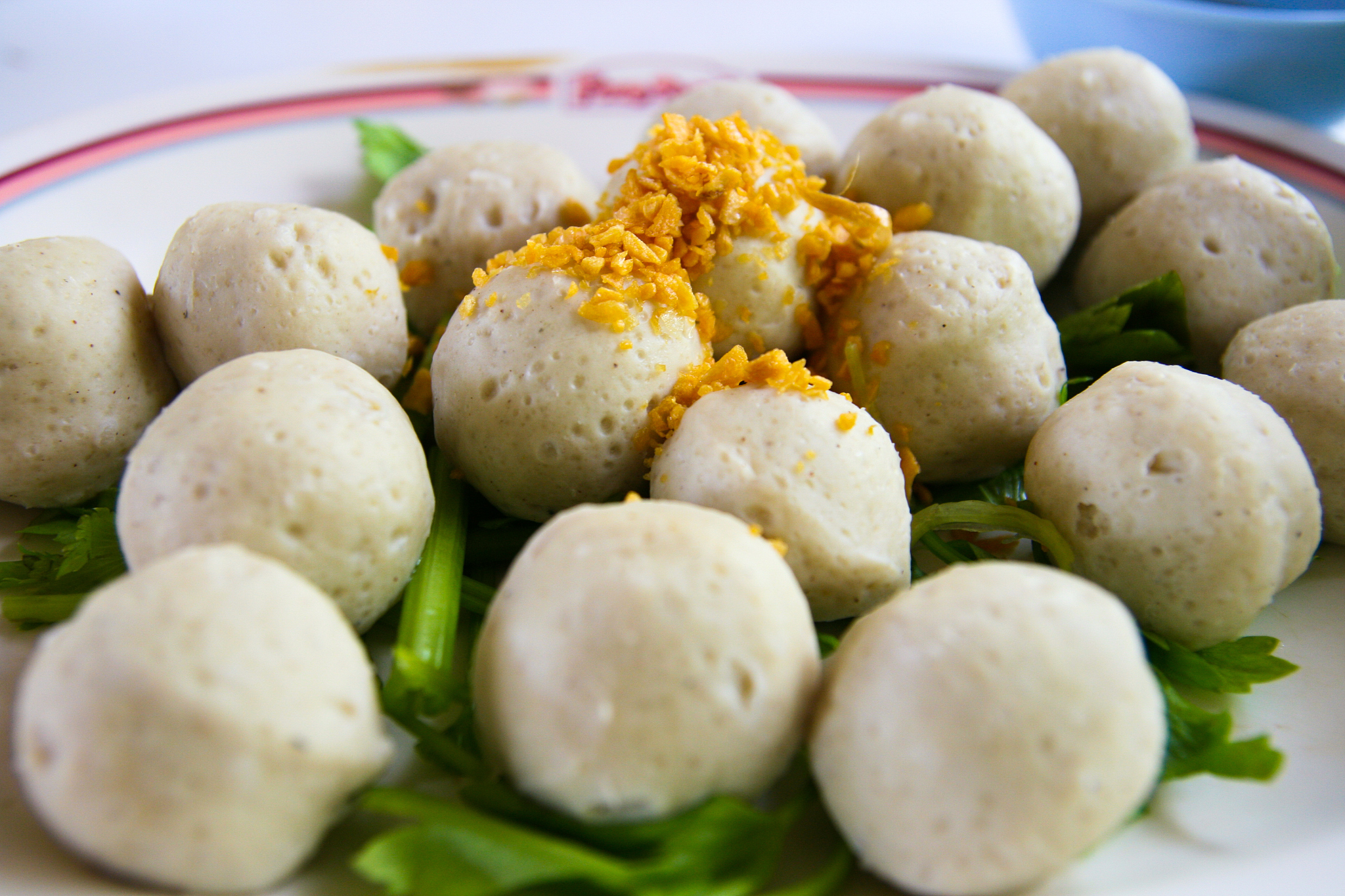 fish ball with garlic
