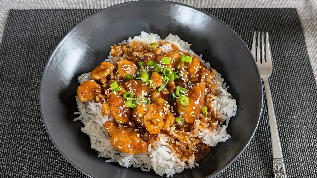 写一篇关于韩式辣鸡饭的小红书文案
