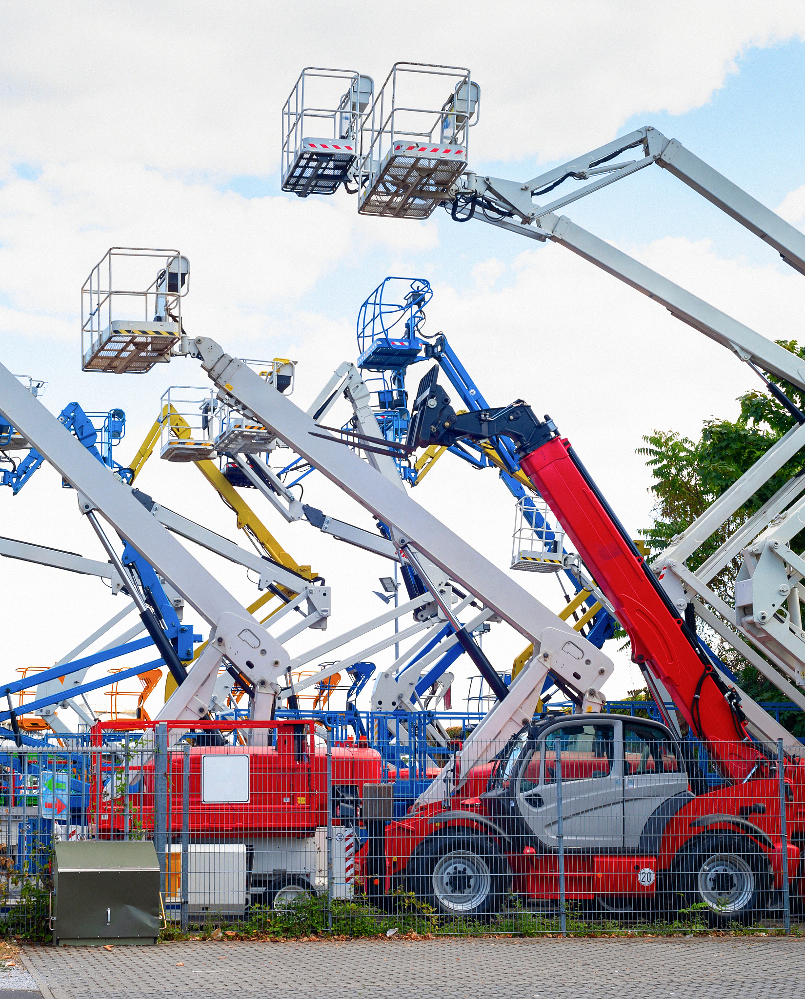 Aerial Operations: Ladders and Cranes for Safe Heights