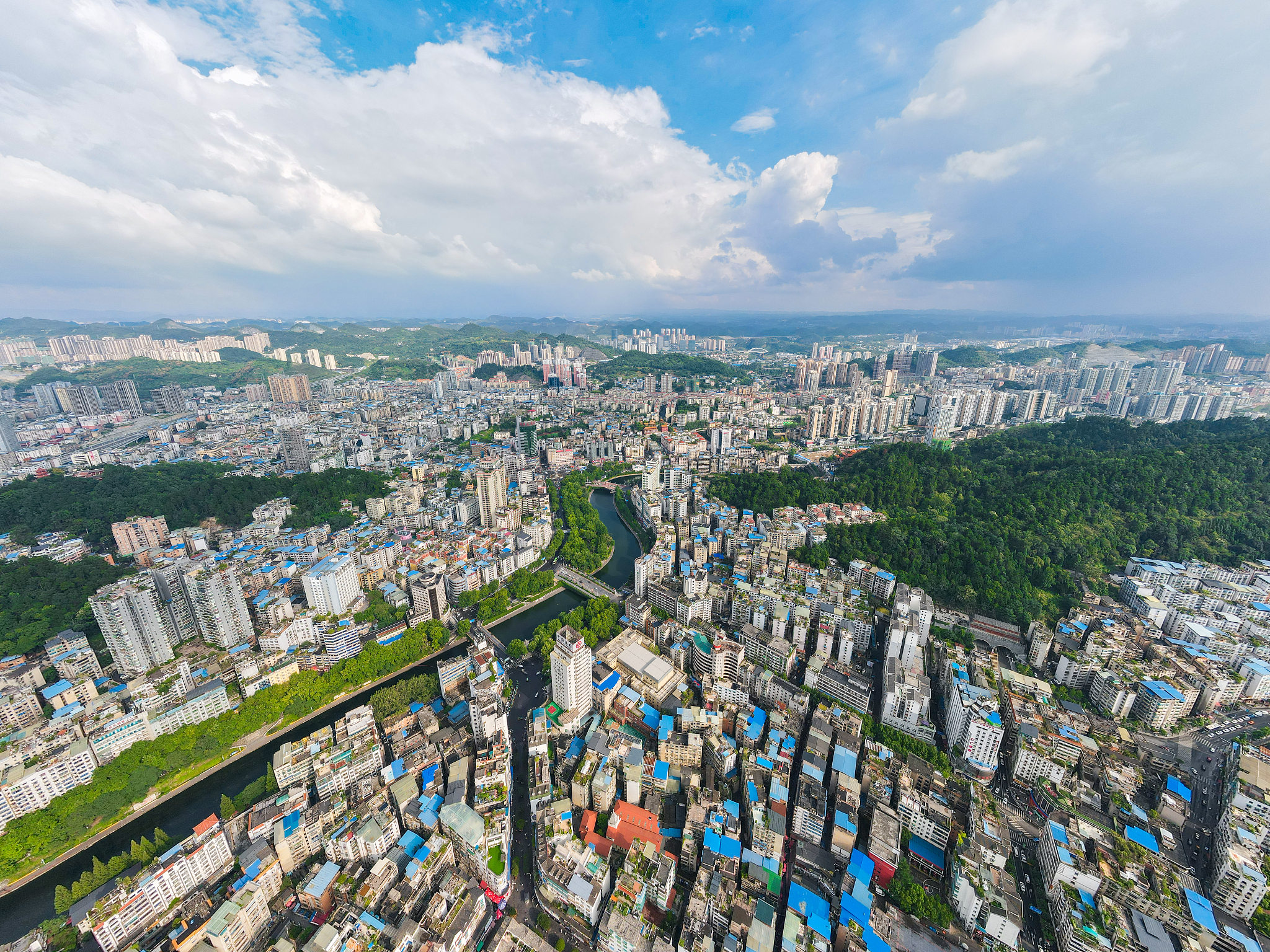 如何选一所正规的遵义铁路学校