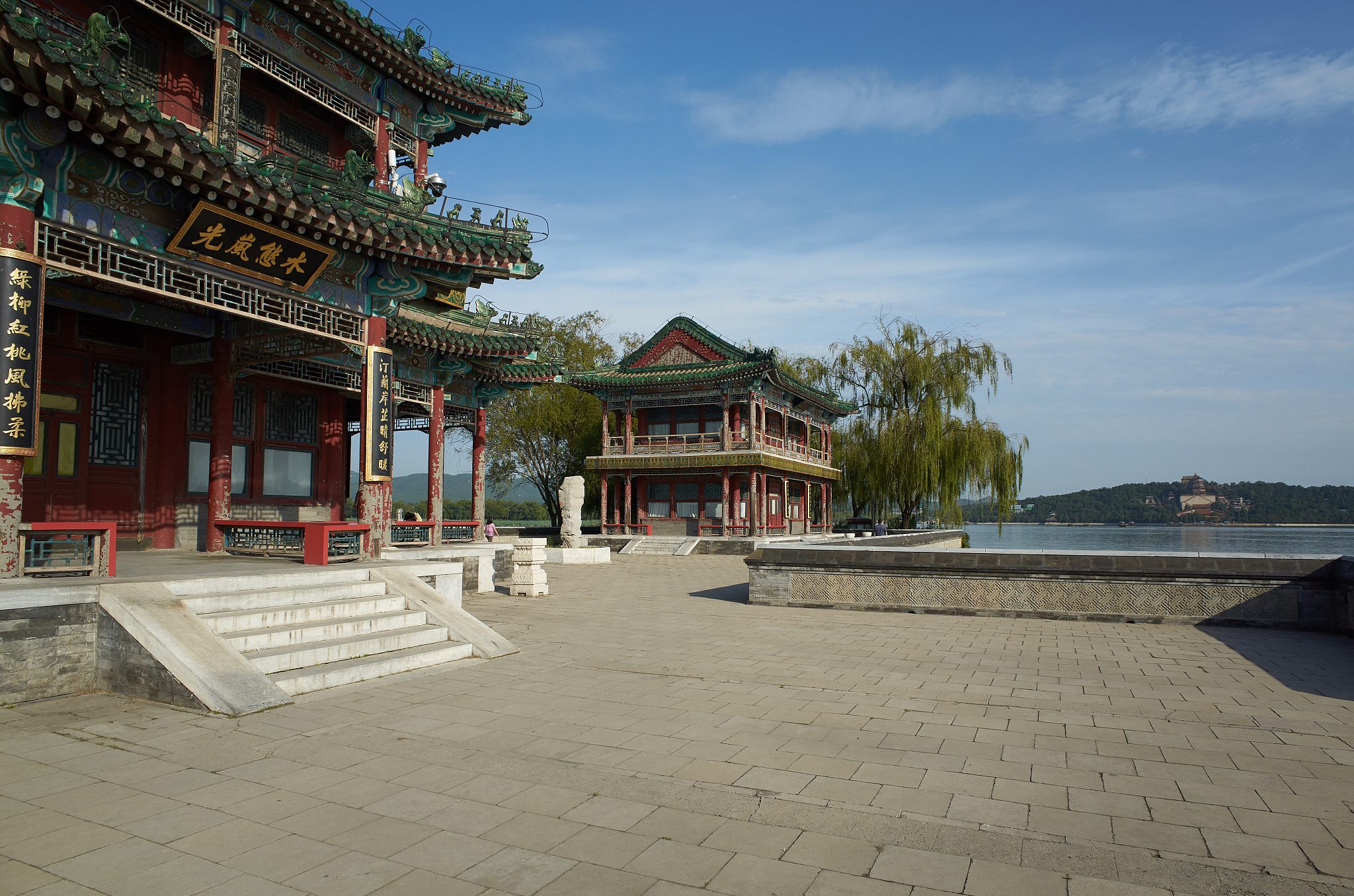 请帮我写1篇650字博客文章主题是:颐和园游玩攻略 请帮我写1篇650字博客文章主题是:颐和园游玩攻略