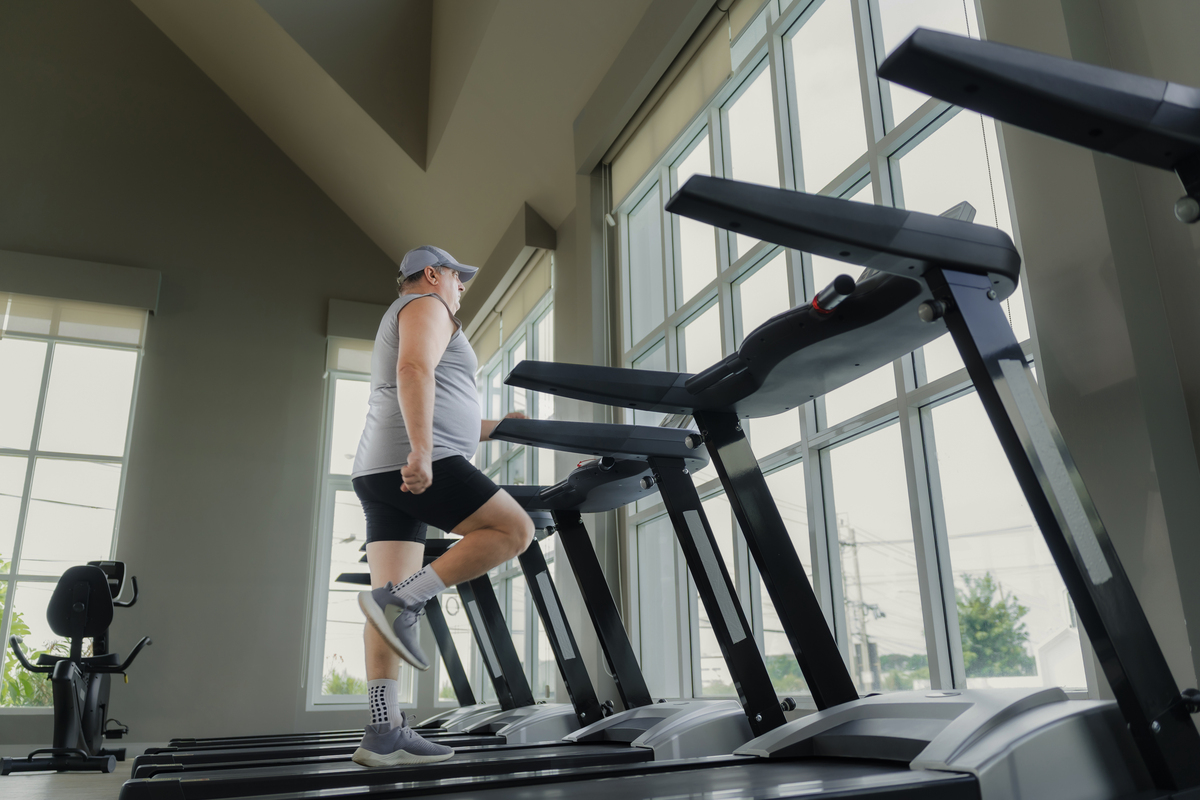 跑步机怎么启动