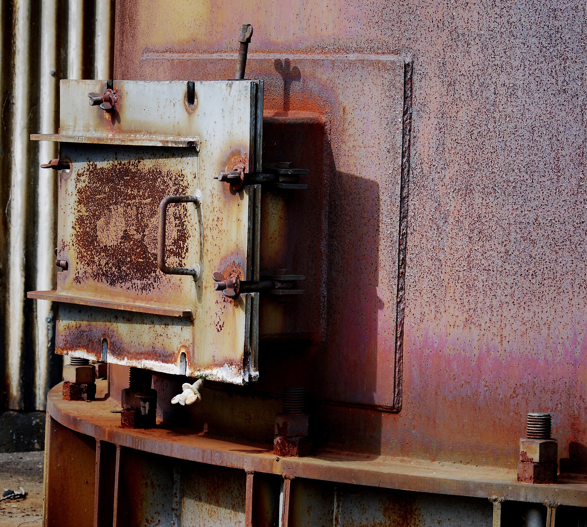 风炉材料：钢材还是铸铁？